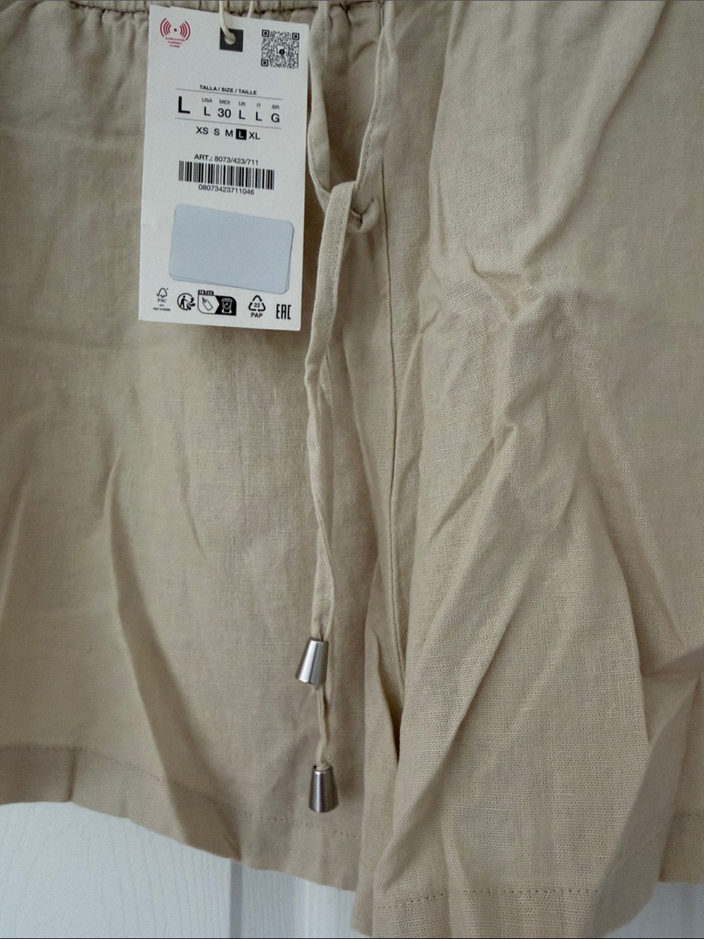 Zara Linen beige Drawstring Shorts, size large - Picture 3 of 5